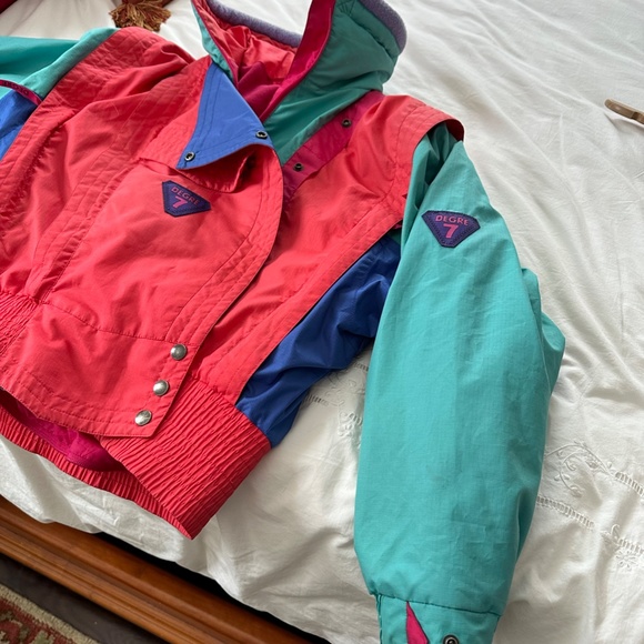 Degre 7 Vintage Women's Ski Jacket - Picture 7 of 13
